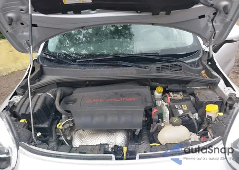 2016 Fiat 500X Lounge z USA, uszkodzony, nr VIN ZFBCFYDT3GP381944